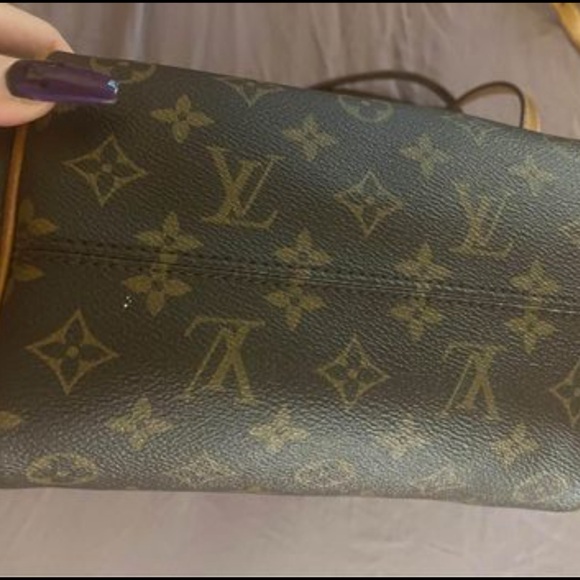 Authentic Louis Vuitton Totally MM. - Picture 2 of 16